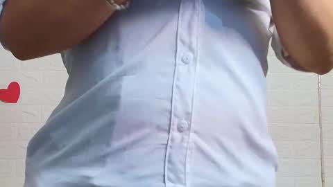 Snapshot of naomi_diamond_ chatting on 10.02.25 Naomi online show from 10.02.25