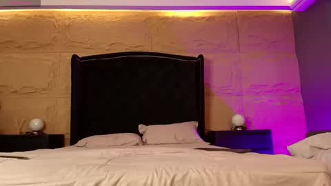 Snapshot of naomi_hill1 chatting on 10.16.25 Naomi online show from 10.16.25