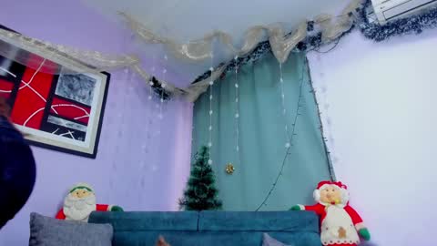 Nahomi Jones online show from 01.03.25