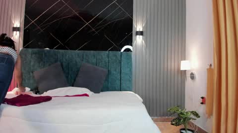 Naomi online show from 04.09.26