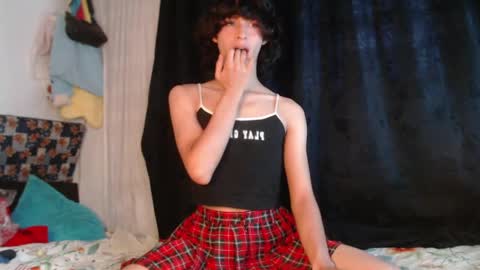 Snapshot of naomi_nwn chatting on 05.31.26 naomi_nwn online show from 05.31.26