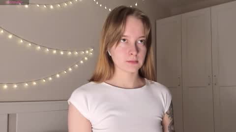 Naomi online show from 11.09.25