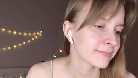 Naomi online show from 04.11.26