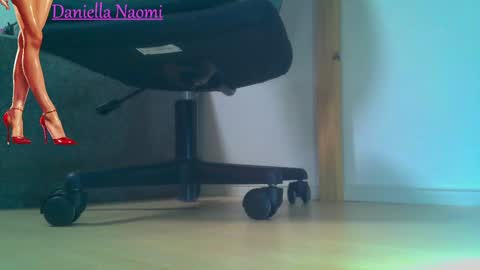 Snapshot of naomi_sexy2021 chatting on 02.11.25 Daniella Naomi online show from 02.11.25