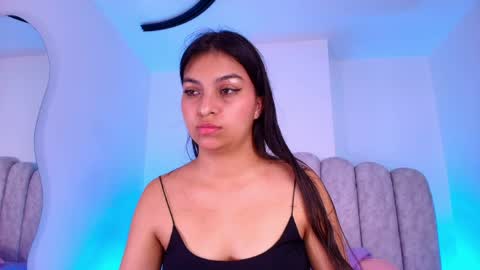 naomi online show from 04.17.26