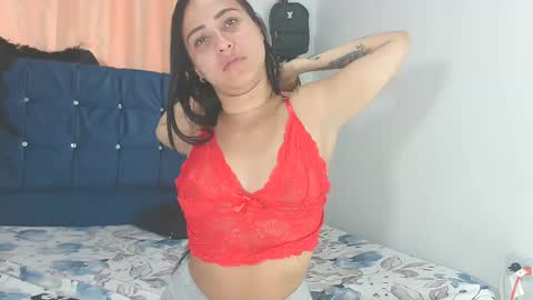 Mia online show from 09.08.25