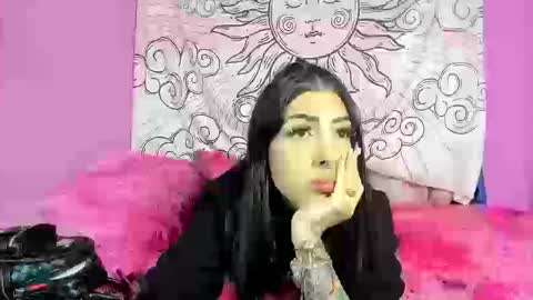 my main account is missnickeloo online show from 09.12.25
