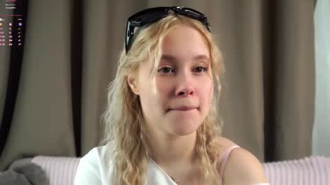 Angel online show from 04.18.26