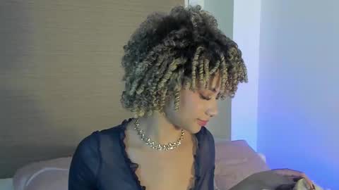 naomidawson online show from 03.06.26