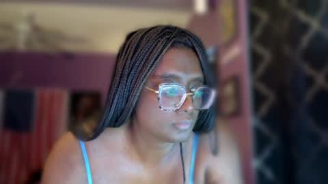 Snapshot of naomifux chatting on 12.10.24 Naomi online show from 12.10.24