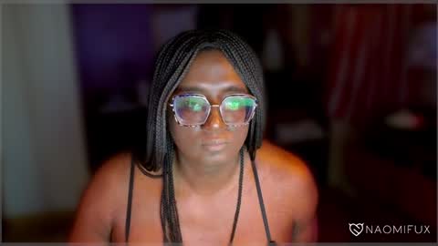 Snapshot of naomifux chatting on 01.03.25 Naomi online show from 01.03.25