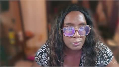 Snapshot of naomifux chatting on 01.24.25 Naomi online show from 01.24.25