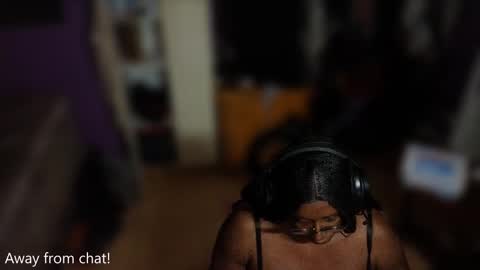 Snapshot of naomifux chatting on 09.23.25 Naomi online show from 09.23.25