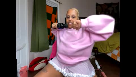 Snapshot of naomigiirl6 chatting on 12.23.24 Naomigiirl6 online show from 12.23.24