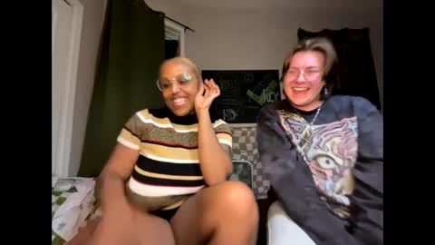 Snapshot of naomigiirl6 chatting on 12.30.24 Naomigiirl6 online show from 12.30.24