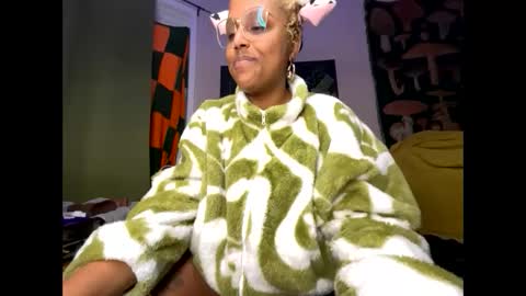 Snapshot of naomigiirl6 chatting on 01.20.25 Naomigiirl6 online show from 01.20.25