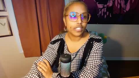 Snapshot of naomigiirl6 chatting on 02.06.25 Naomigiirl6 online show from 02.06.25