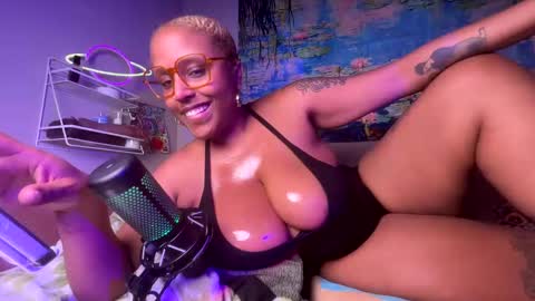 Snapshot of naomigiirl6 chatting on 03.12.25 Naomigiirl6 online show from 03.12.25