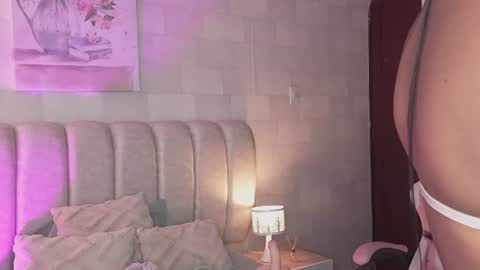 Naomi-Gray  online show from 07.15.26