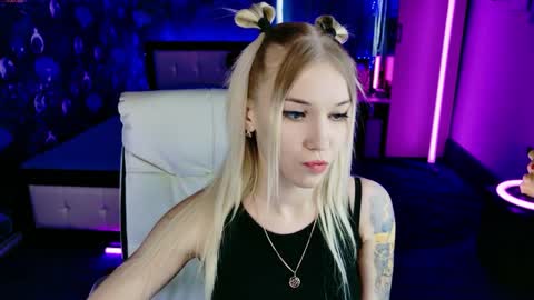 naomihita online show from 04.08.26