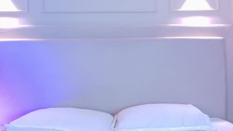 Snapshot of naomiklarc chatting on 10.10.25 Naomi Klarc online show from 10.10.25