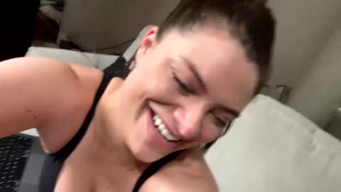 Naomi online show from 09.28.25