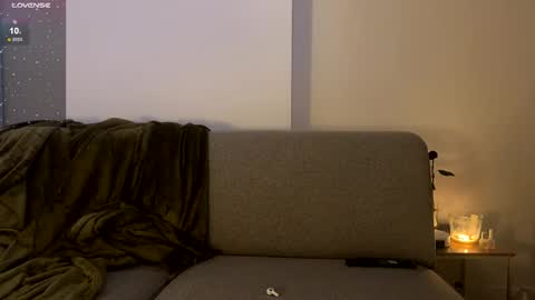 Snapshot of naomirosy chatting on 02.25.26 naomirosy online show from 02.25.26