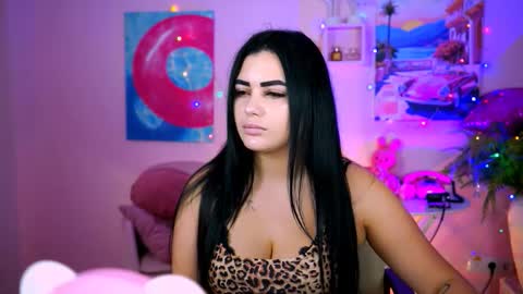 Snapshot of naomiwilsons chatting on 09.24.25 naomiwilsons online show from 09.24.25