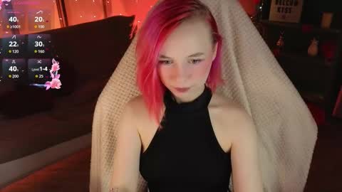 Snapshot of naomiyoru chatting on 02.25.26 Naomi online show from 02.25.26