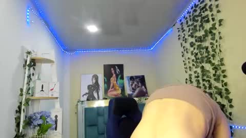 naomy online show from 12.26.24