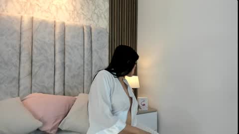 Naomy Smith online show from 01.13.25