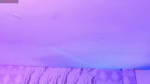 Naomy  online show from 11.18.25