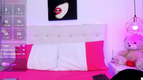 nara_pink online show from 10.24.25