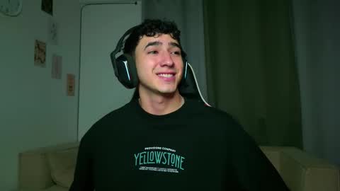 Snapshot of naranjo_seb chatting on 10.06.25 sebastian online show from 10.06.25