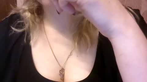 Snapshot of narcisjill chatting on 01.05.25 NarcisJill online show from 01.05.25