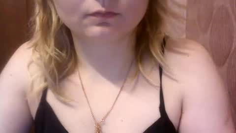 Snapshot of narcisjill chatting on 01.24.25 NarcisJill online show from 01.24.25