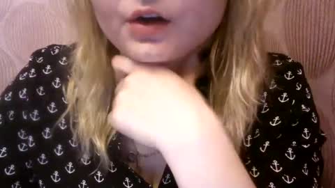 Snapshot of narcisjill chatting on 01.26.25 NarcisJill online show from 01.26.25