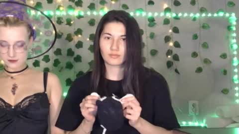 Sleepinthegardn online show from 10.03.25