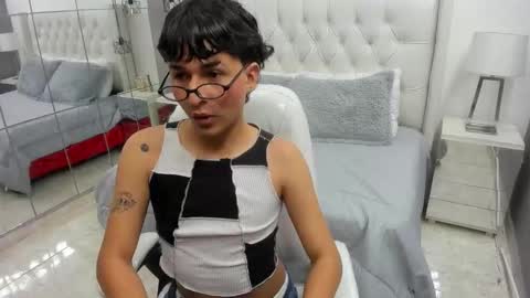 Snapshot of nash_kai11 chatting on 10.22.25 NASH KAI online show from 10.22.25