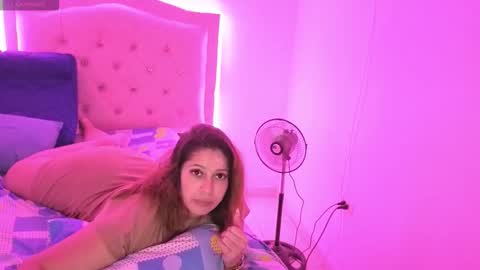 Nasly batista  online show from 11.05.25