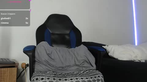 Snapshot of nassh_18 chatting on 01.20.25 nassh_18 online show from 01.20.25