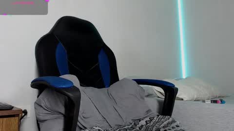 Snapshot of nassh_18 chatting on 01.24.25 nassh_18 online show from 01.24.25