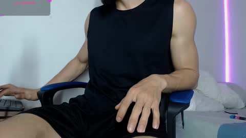 Snapshot of nassh_18 chatting on 02.24.25 nassh_18 online show from 02.24.25