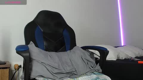 Snapshot of nassh_18 chatting on 03.05.25 nassh_18 online show from 03.05.25