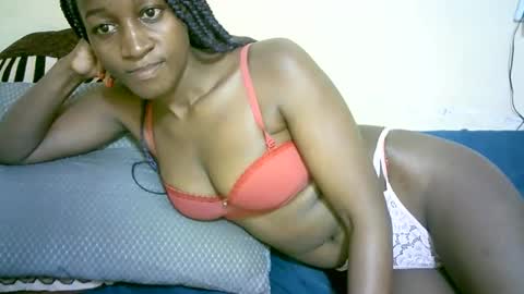 Snapshot of nastyafrika chatting on 10.18.25 Marie online show from 10.18.25