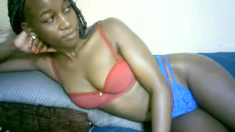 Snapshot of nastyafrika chatting on 10.19.25 Marie online show from 10.19.25