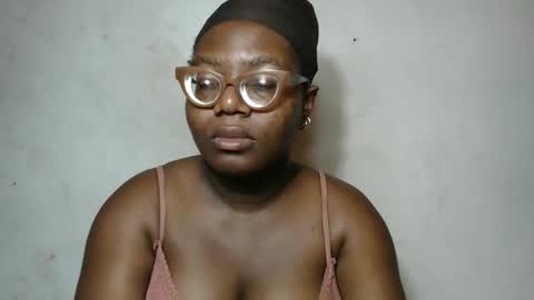 Snapshot of nastyhairy7 chatting on 10.11.25 nastyhairy7 online show from 10.11.25