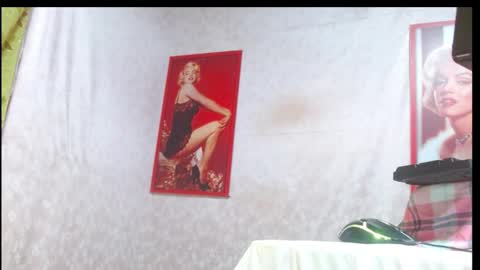 Snapshot of nat_ardient chatting on 09.24.25 Nat ardent online show from 09.24.25