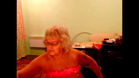 Snapshot of natali7634 chatting on 02.14.26 natali online show from 02.14.26