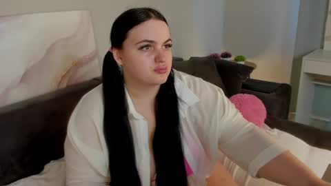 Snapshot of natali_xl chatting on 06.29.26 Natali online show from 06.29.26